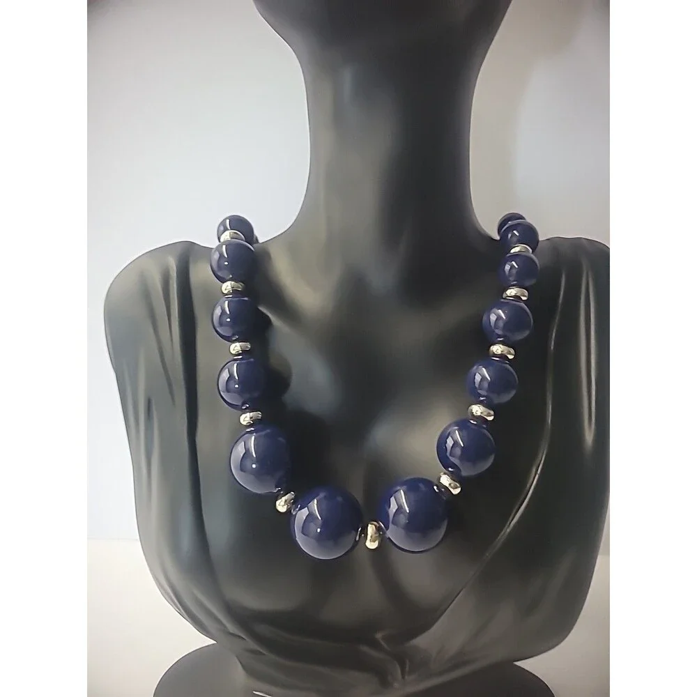 Vintage Necklace Beaded Blue Silver Tone Accent Graduated Jewelry Costume - Picture 4 of 10